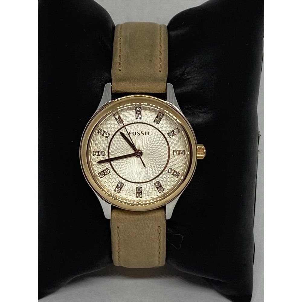 Fossil BQ1576 Womens Beige Leather Analog Beige Di
